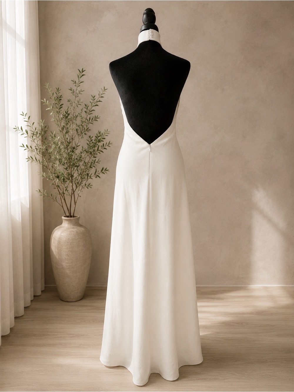 Lulus Alaura White Backless Halter Maxi Bridal Dress NWOT Size XS - Picture 3 of 9